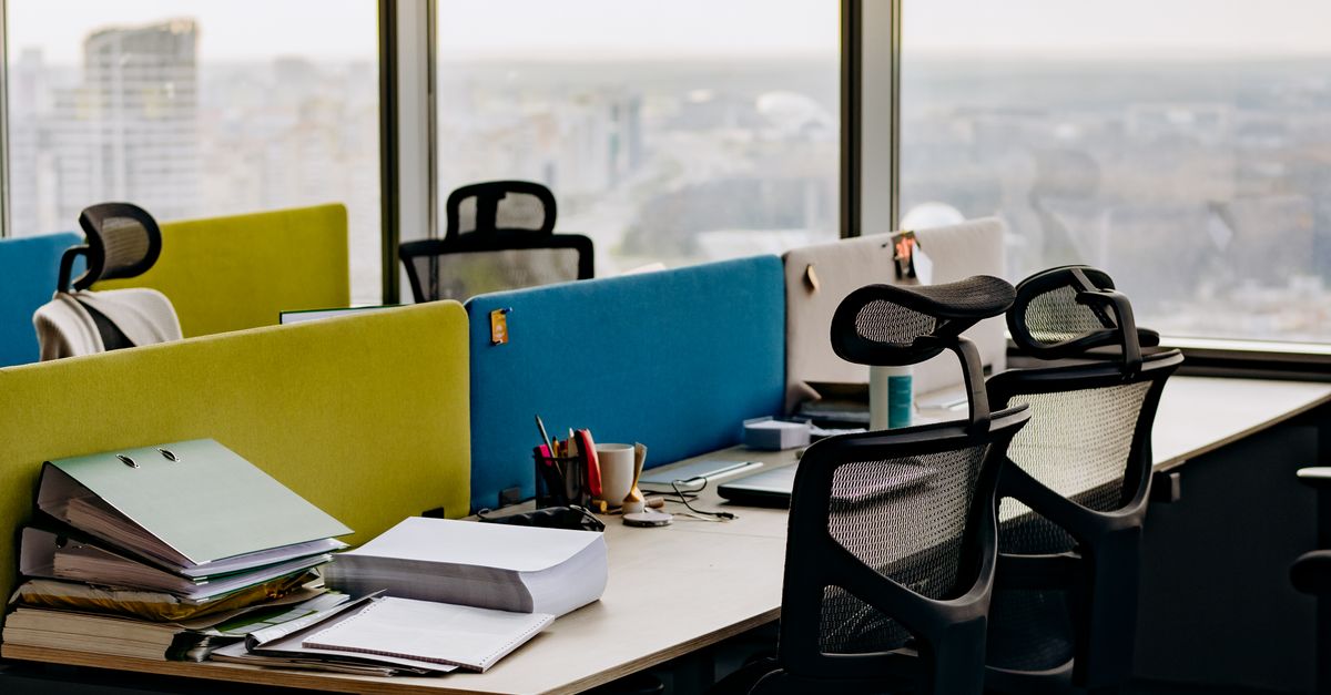 Key Factors to Consider When Selecting a Home Office Cleaning Service