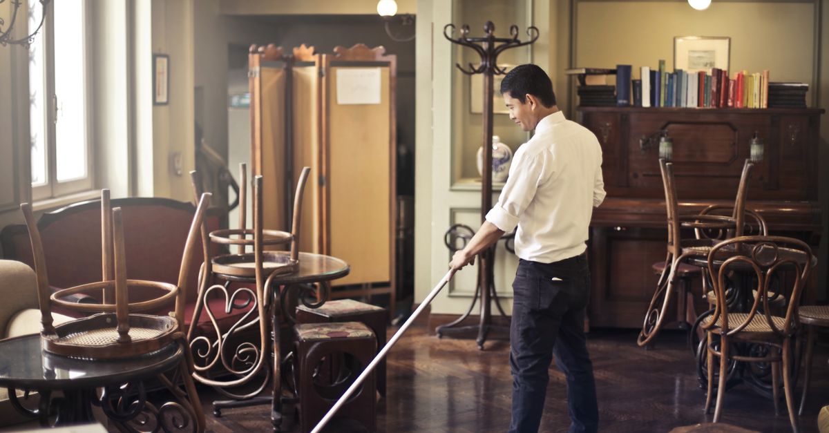 Navigating Price Vs Quality in Commercial Cleaning Choices
